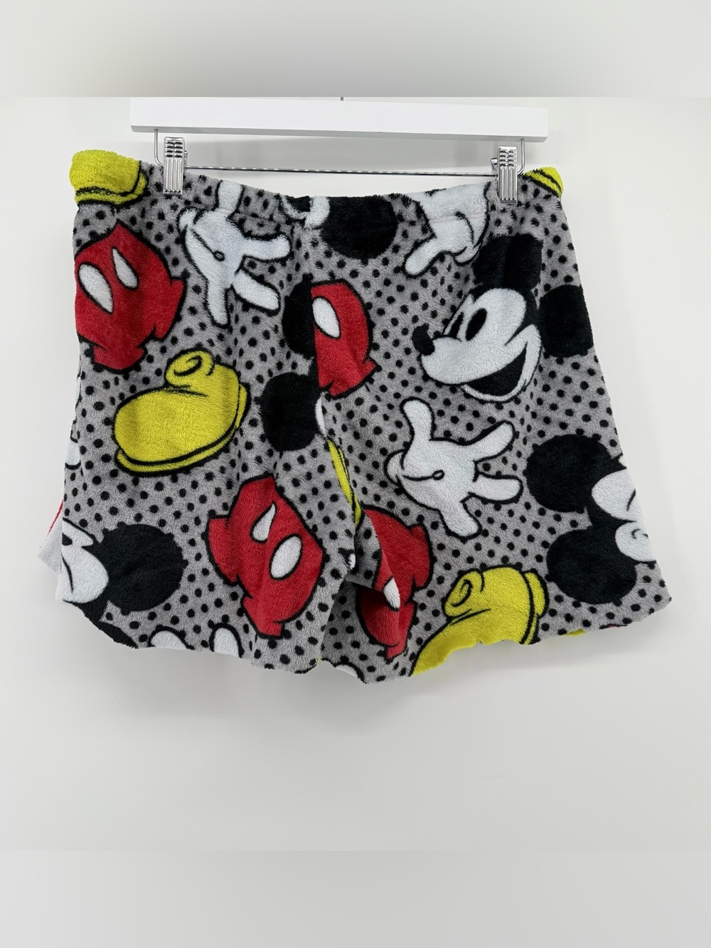 Disney Large L Women’s Mickey Mouse Plush Fleece Pajama Shorts Dots Loungewear - Picture 2 of 5